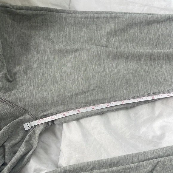 New Balance Women's Leggings - Picture 6 of 7